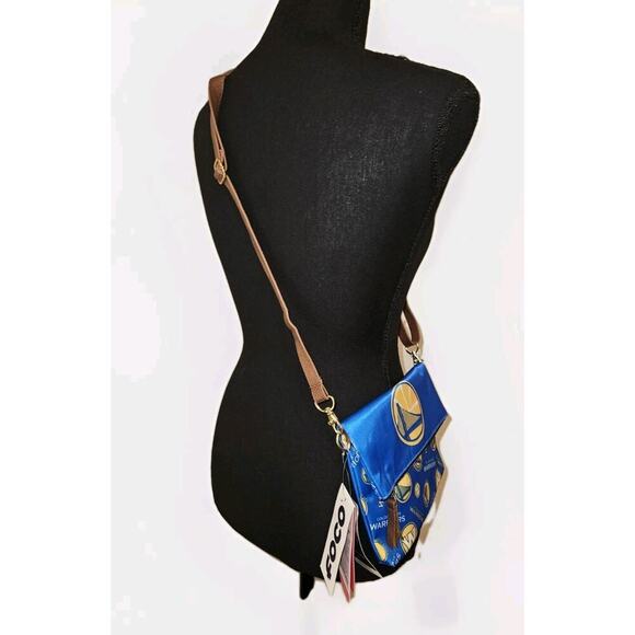 NWT! FOCO NBA Golden State Warriors Womens Repeat Logo Crossbody Wristlet - Picture 2 of 13